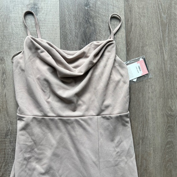 Birdy Grey Ash Crepe Bridesmaid Dress in Taupe Size Large - Picture 9 of 12